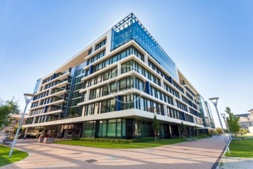 2-story loft or a modern penthouse? The choice is yours